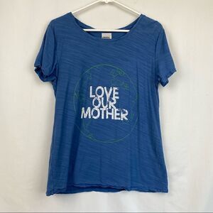Organic cotton womens graphic tee